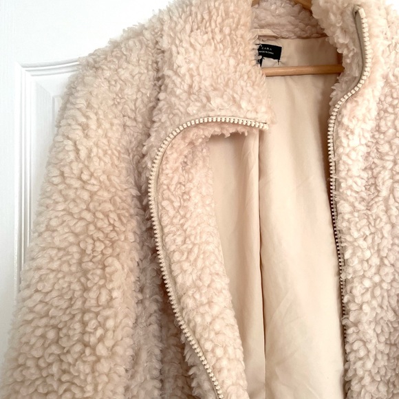 Zara faux fur zip up jacket - Picture 2 of 2